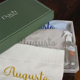 Kit Infantil com 3 Toalhas de Lavabo Personalizáveis + 1 Água Perfumada NasciDoBem