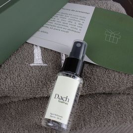 Kit Elegância - Jogo com 2 Toalhas Quebec Personalizáveis com Iniciais + 1 Mini Aromatizador ou Vela